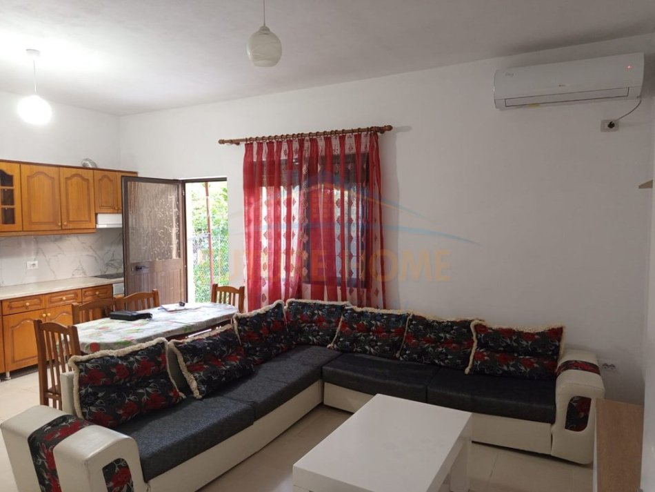 0683487469 Tirane, jepet me qera apartament 2+1 Kati 1, 95 m² 350 € (NELA 2 , Yzberisht)