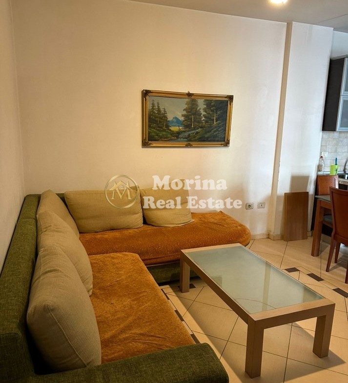 Tirane, jepet me qera apartament 2+1 Kati 2, 95 m² 600 € (Selvia)