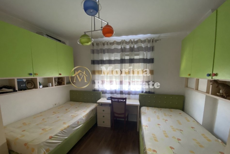 Tirane, shitet apartament 2+1 Kati 3, 115 m² 140.000 € (Fresk/ Rruga Shefqet Kuka)