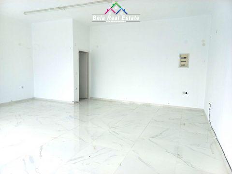 Tirane, jepet me qera dyqan Kati 0, 280 m² 7.000 € (blloku)