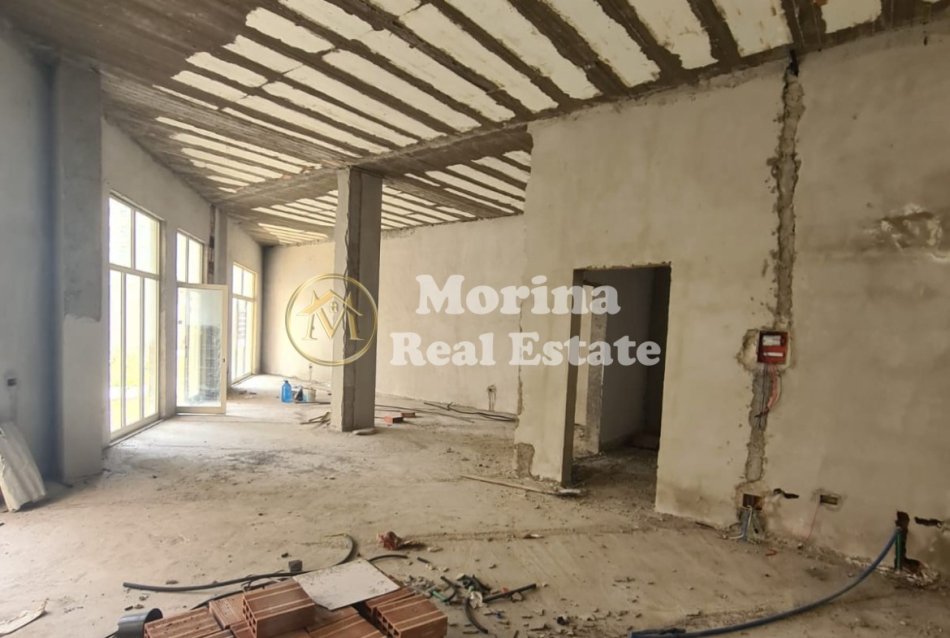 Tirane, shitet dyqan Kati 1, 120 m² 198.000 € (Liqeni i Thate)