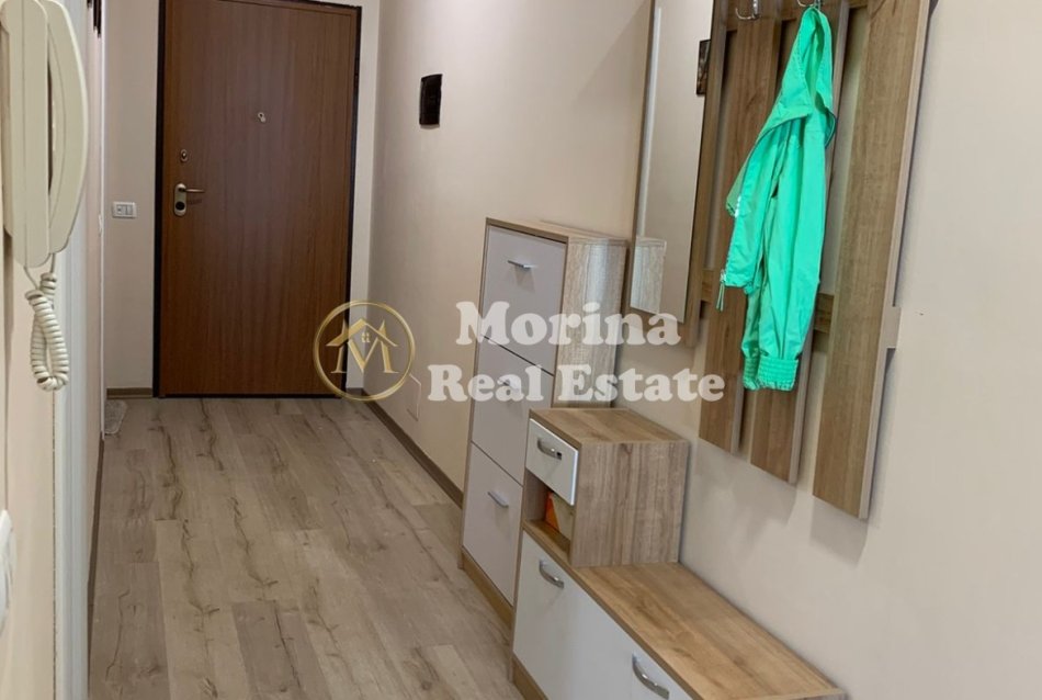 Tirane, jepet me qera apartament 2+1 Kati 2, 100 m² 650 € (Liqeni Thate)