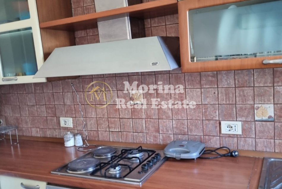 Tirane, jepet me qera apartament 2+1 Kati 5, 78 m² 500 € (Rruga Myslym Shyri)
