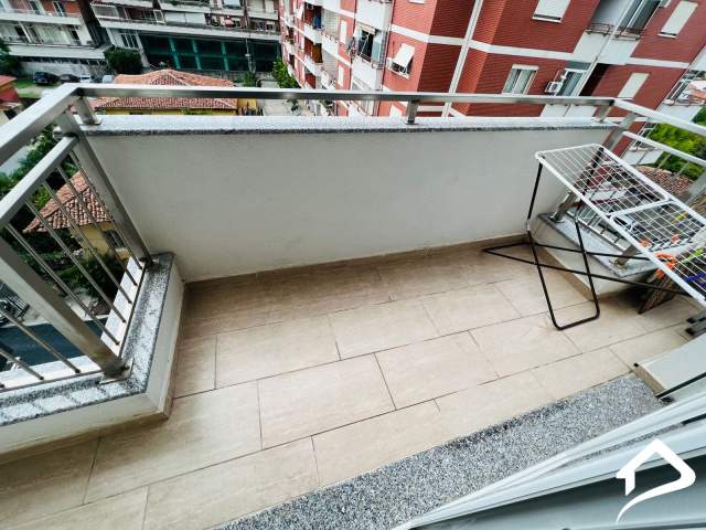 Shkoder, jepet me qera apartament Kati 4, 100 m² 350 Euro (Bashkia)
