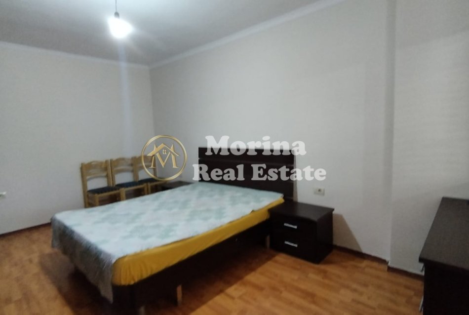 Tirane, jepet me qera apartament 2+1 Kati 3, 80 m² 500 € (Oxhaku)