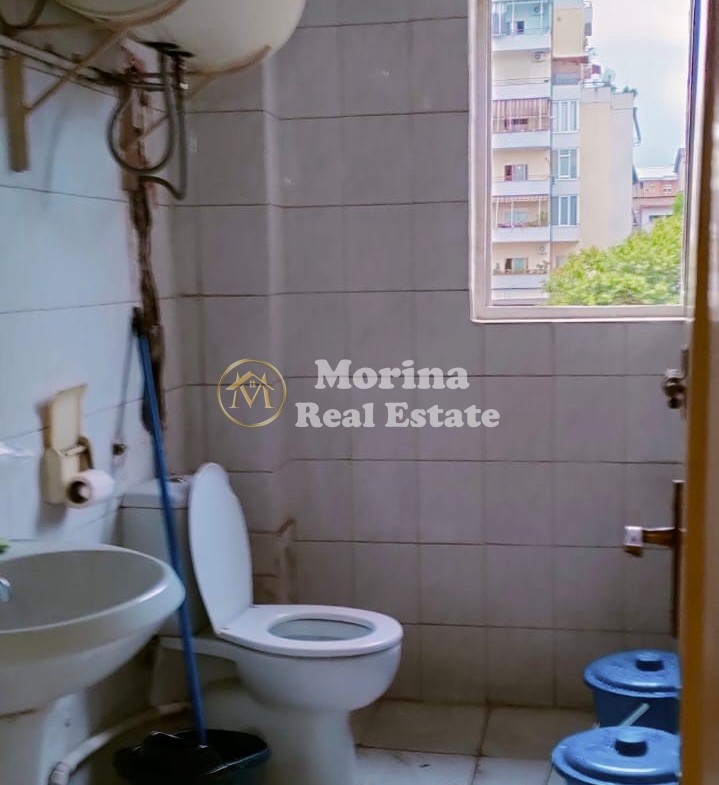 Tirane, shitet apartament 2+1 Kati 4, 70 m² 115.000 € (Perball shkolles Harry Fultz)