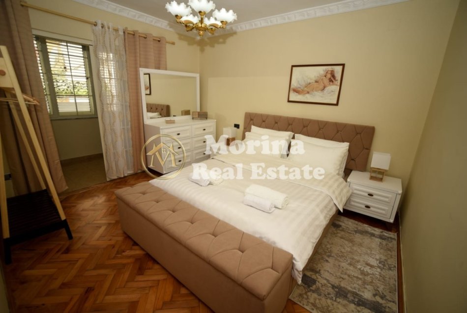 Tirane, jepet me qera apartament 2+1 Kati 1, 90 m² 600 € (Rruga Fortuzi)