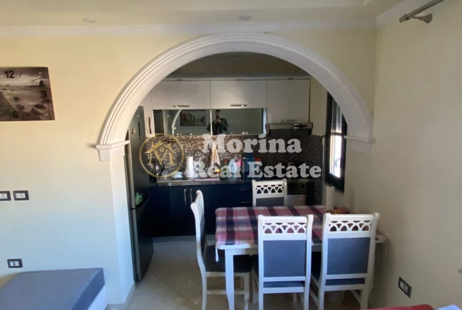 Tirane, jepet me qera apartament 2+1 Kati 3, 90 m² 600 € (Xhamllik)