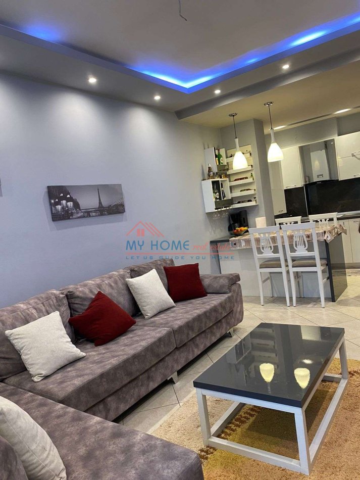 Tirane, shitet apartament 2+1+Ballkon Kati 2, 97 m² 147.000 € (Yzberisht)