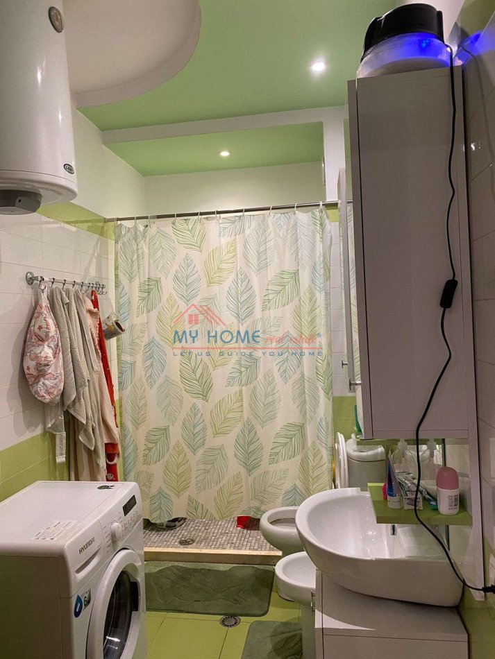 Tirane, shitet apartament 2+1+Ballkon Kati 2, 97 m² 147.000 € (Yzberisht)