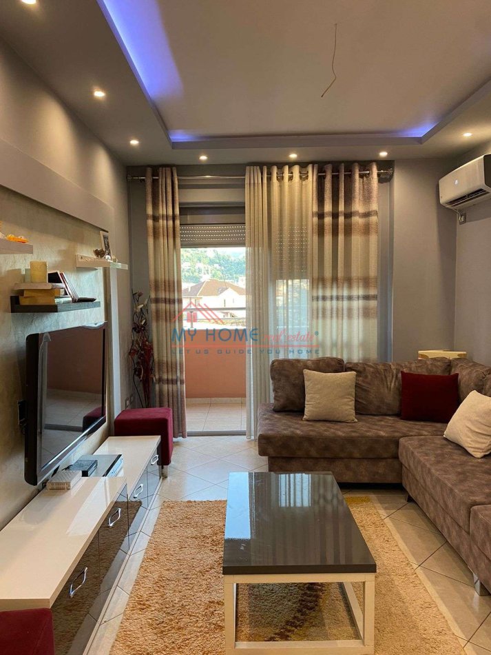 Tirane, shitet apartament 2+1+Ballkon Kati 2, 97 m² 147.000 € (Yzberisht)