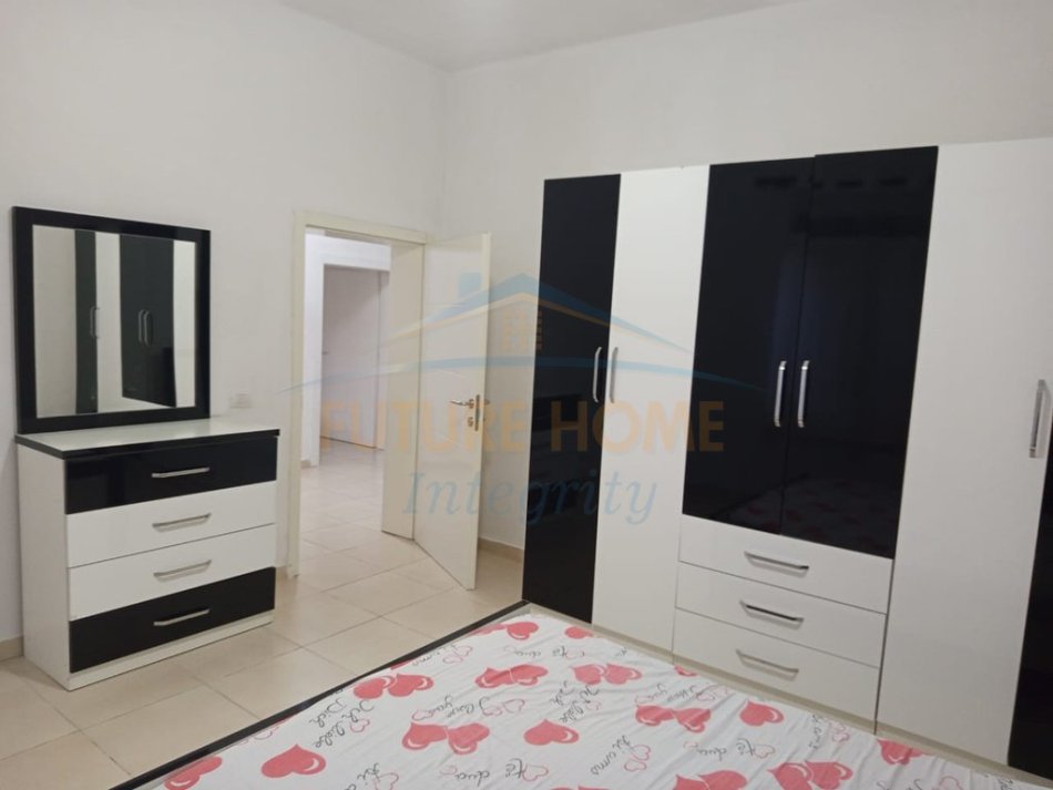0683487469 Tirane, jepet me qera apartament 2+1 Kati 1, 95 m² 350 € (NELA 2 , Yzberisht)