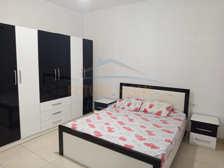 0683487469 Tirane, jepet me qera apartament 2+1 Kati 1, 95 m² 350 € (NELA 2 , Yzberisht)