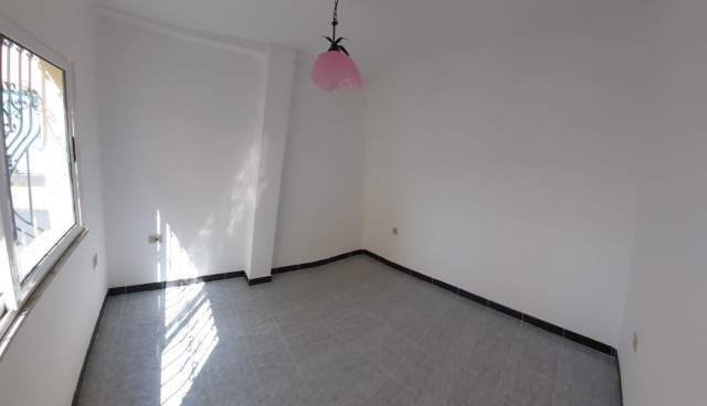 Tirane, jepet me qera ambjent biznesi Kati 0, 33 m² 32.000 Leke (Sulejman Delvina)