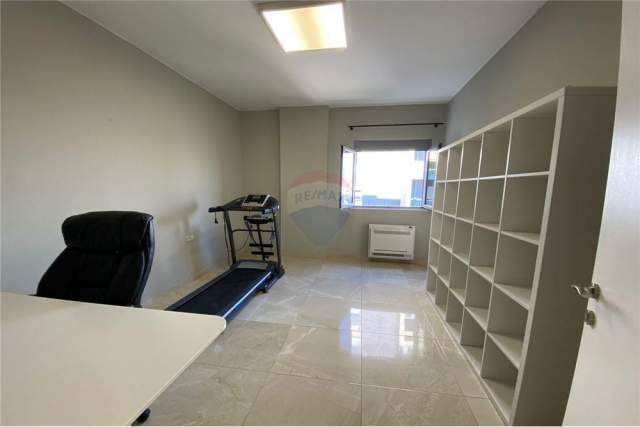 Shqiperi, jepet me qera apartament 2+1+BLK Kati 2, 105 m² 690 Euro (Komuna e Parisit)