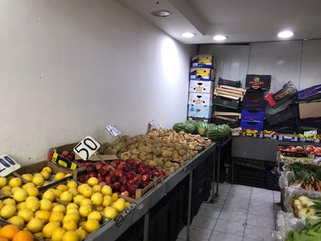 Tirane, shes dyqan Kati 0, 50 m² 105.000 Euro (Bulevardi Bajram Curri Tirane)