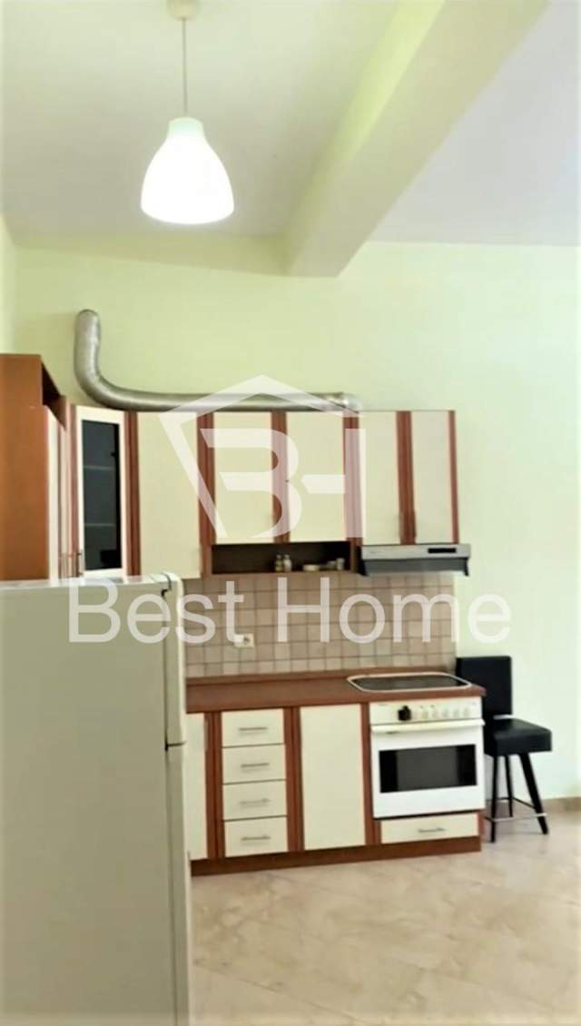 Tirane, jepet me qera zyre Kati 1, 80 m² 500 Euro (Rruga Medar Shtylla, prane Lulishtes)