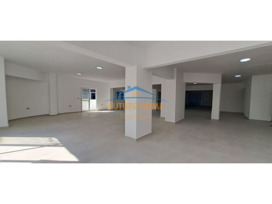 0683487469  Tirane, jepet me qera ambjent biznesi Kati 1, 980 m² 6.500 € (Rruga Dritan Hoxha)