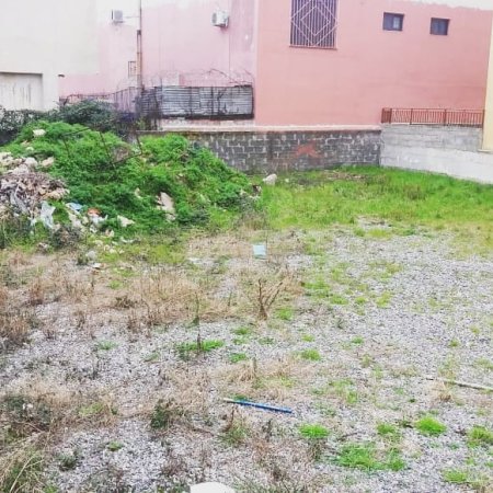 Durres, shes truall 360 m²  (Ndodhet ne rrugen e plazhit lagja 13 ,prane rrotes)