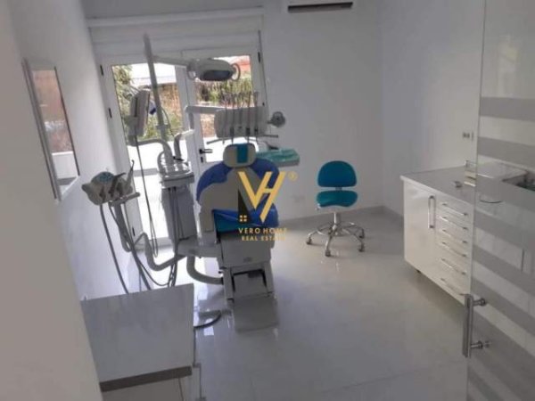Tirane, shitet ambjent biznesi Kati 3, 156 m² 468.000 Euro (blloku)