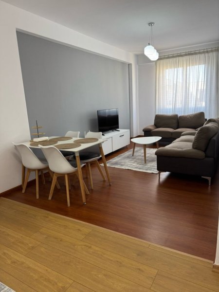 Tirane, jepet me qera apartament 2+1+Aneks+Ballkon Kati 8, 80 m² 600 € (rruga e kavajes)