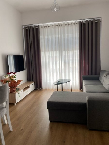 Tirane, jap me qera apartament 2+1+Ballkon Kati 7, 70 m² 550 € (pasho hysa)