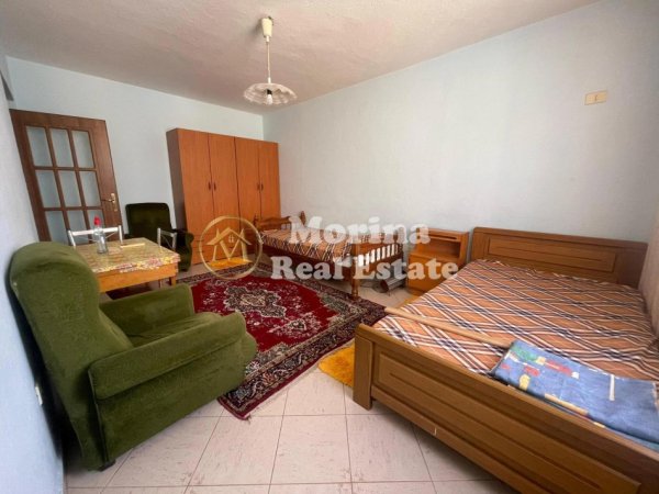 Tirane, jepet me qera apartament Kati 1, 50 m² 300 € (Tregu Elektrik-Ali Demi)