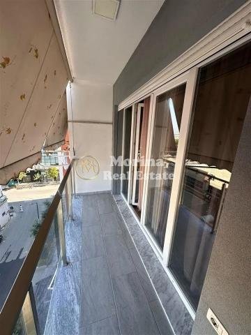 Tirane, jepet me qera apartament 2+1+Ballkon Kati 4, 97 m² 800 € (Zogu i Zi)
