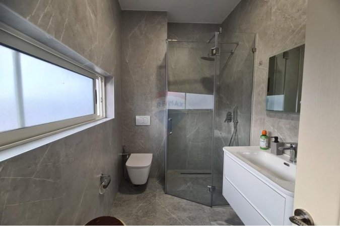 Tirane, jepet me qera apartament 2+1 Kati 6, 118 m² 500 € (Yzberisht &#039;KMY&#039;)