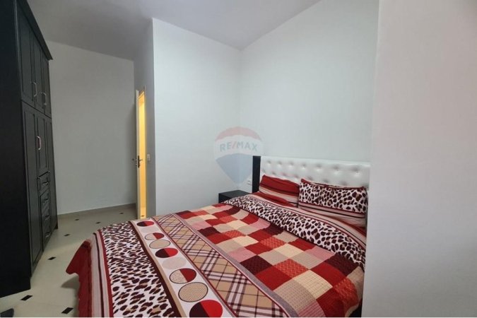 Tirane, jepet me qera apartament 2+1 Kati 6, 118 m² 500 € (Yzberisht &#039;KMY&#039;)