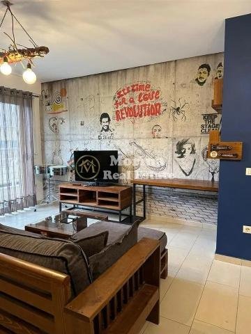 Tirane, jepet me qera apartament 1+1 Kati 2, 67 m² 600 € (Kopshti Zoologjik)