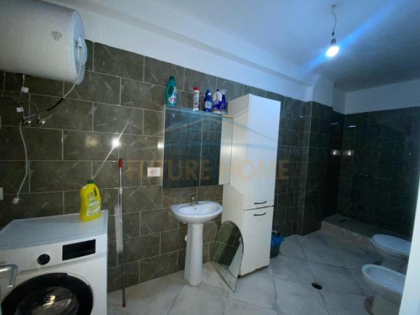 Tirane, jepet me qera apartament 2+1 Kati 2, 110 m² 400 € (Fresk)