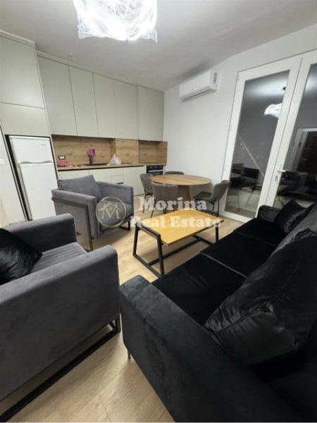 Tirane, jepet me qera apartament 1+1 Kati 5, 65 m² 500 € (Rruga 5 Maji)