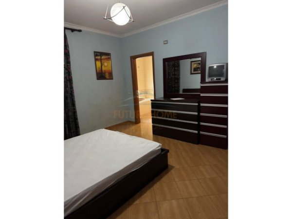Tirane, jepet me qera apartament 2+1 Kati 3, 118 m² 500 € (Selitë)