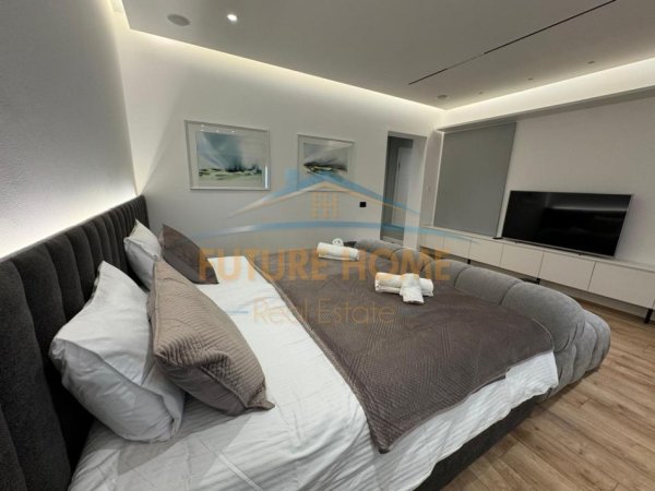 Shitet, Apartament-Studio, Sheshi Willson, Tiranë!!