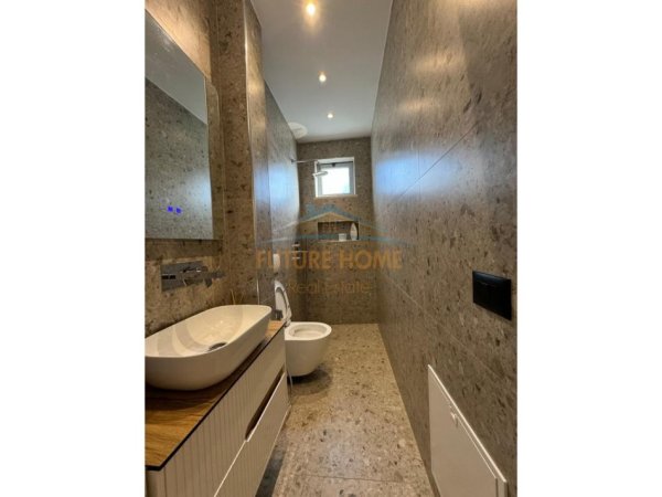Shitet, Apartament-Studio, Sheshi Willson, Tiranë!!