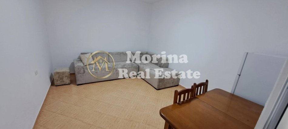 Tirane, jepet me qera apartament 1+1 Kati 1, 65 m² 400 € (Rruga e Dibres)