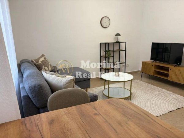 Tirane, jepet me qera apartament 1+1 Kati 3, 60 m² 500 € (Rruga Elbasanit)