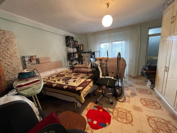 Tirane, shitet apartament 2+1 Kati 3, 118 m² 175.000 € (MATERNITETI I RI)