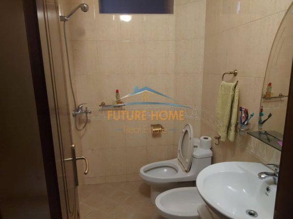 Tirane, jepet me qera apartament 2+1 Kati 2, 110 m² 500 € (Tregu Elektrik)