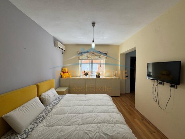 Tirane, jepet me qera apartament 2+1 Kati 2, 85 m² 750 € (Komuna e Parisit)