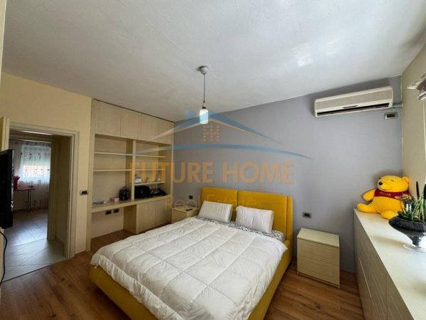 Tirane, jepet me qera apartament 2+1 Kati 2, 85 m² 750 € (Komuna e Parisit)