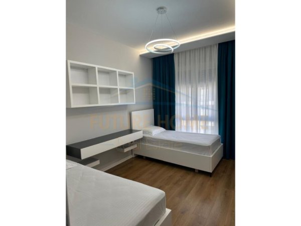 Qera, Apartament 2+1+2+Post Parkimi, Porcelan, Tiranë.