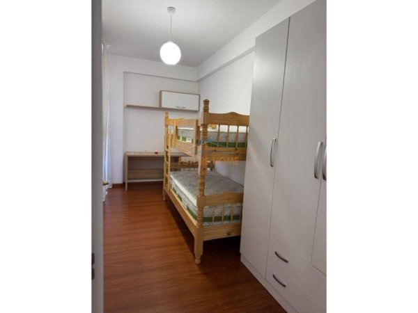 Tirane, jepet me qera 2+1 Kati 8, 80 m² 600 € (Ish Parku Autobuzave)