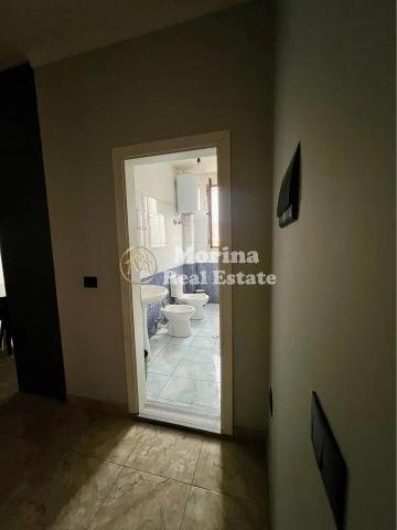 Tirane, jepet me qera apartament 1+1+Ballkon Kati 2, 70 m² 380 € (Siri Kodra / Bulevardi i Ri)
