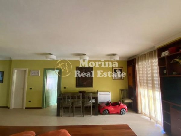 Tirane, jepet me qera apartament 2+1 Kati 5, 120 m² 850 € (Pazari i Ri)