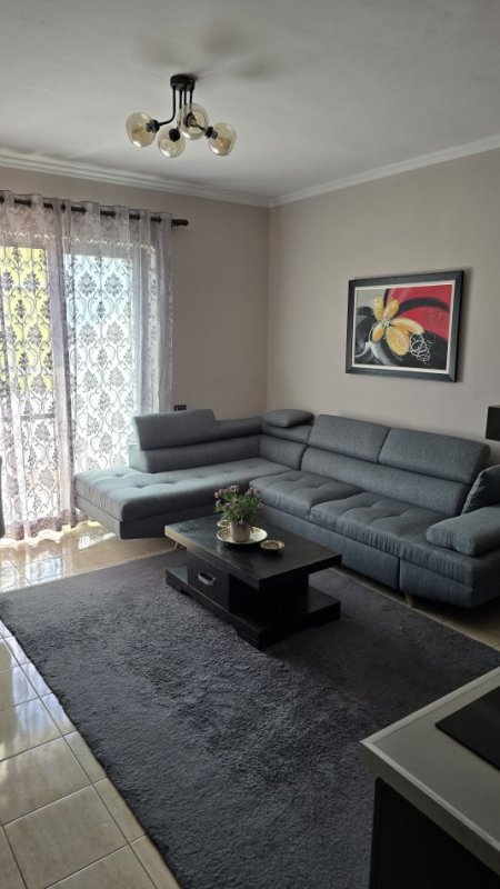 Tirane, jepet me qera apartament 1+1+Ballkon Kati 6, 70 m² 550 € (Selvia , Rruga e Dibres)