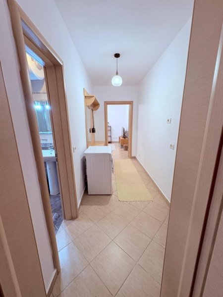 Tirane, jepet me qera apartament 1+1+Ballkon Kati 3, 60 m² 500 € (Rruga e Elbasanit ,Xhamia e Tabakve)