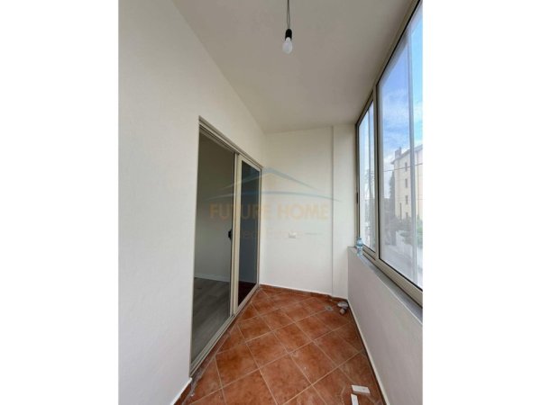 Tirane, shitet apartament 2+1+Ballkon Kati 2, 98 m² 162.000 € (Rruga Dritan Hoxha)
