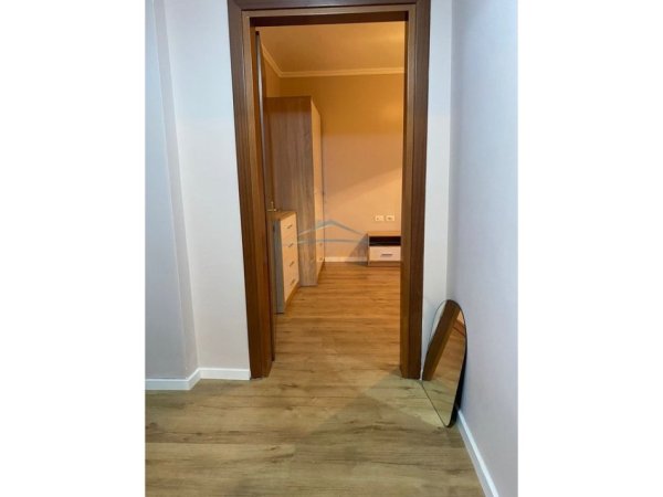 Tirane, jepet me qera apartament 2+1 Kati 2, 76 m² 500 € (Brryl)